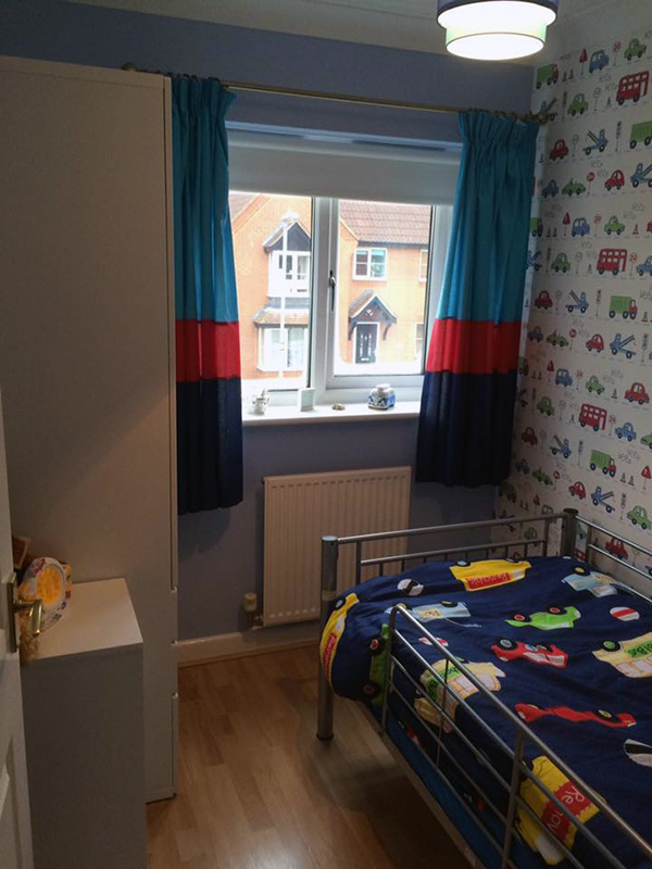 Bedroom Interior Painting & Wallpapering