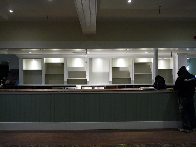 Bar Interior Decorating